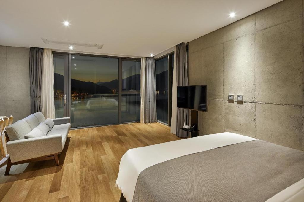 Hotel Haus Gapyeong Luaran gambar
